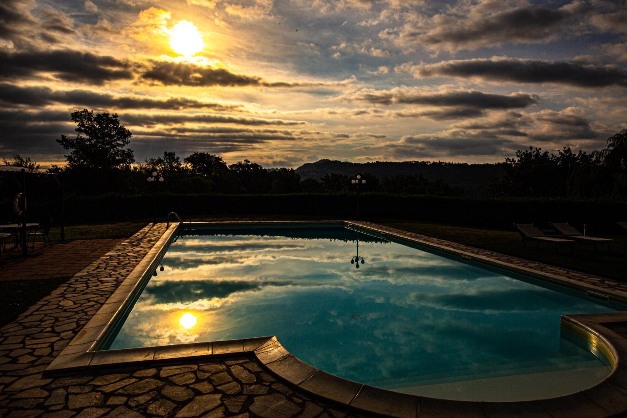 Agriturismo Il Sasso 安吉亚里 外观 照片